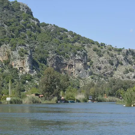 Boutique Hotel 2*